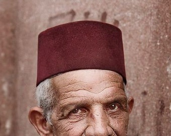 Moroccan Fez Hat, Round  hat, Traditional straw hat, Antique Fez Hat , handmade in Morocco,Velvet Fez Hat Shriner Turkish Moroccan