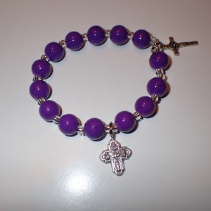 ROSARY BRACELET - for Women - Lilac Splatter Glass bead - Stretch Bracelet - Silver colored 4Way Miraculous Medal and Crucifix