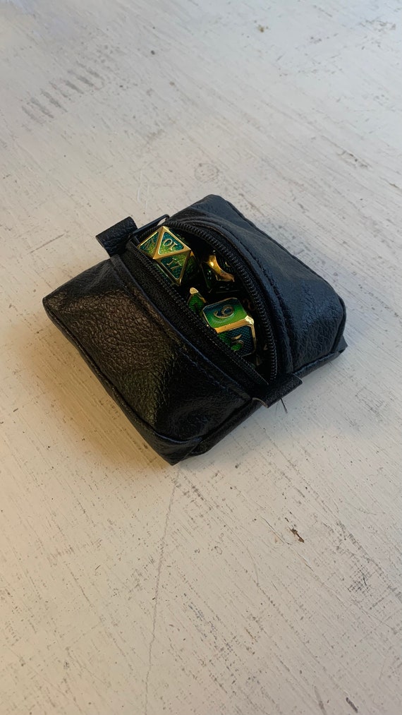 Gamer's Dice Bag | Dungeons and Dragon | Pathfinder | TTRPG