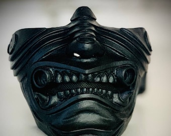 samurai mask black +2 sets of fangs.