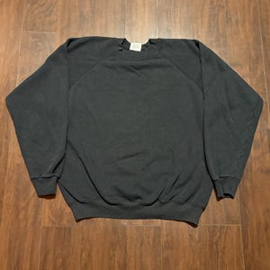 Vintage 1980s Hanes Blank Black Crewneck Sweatshirt Pullover USA