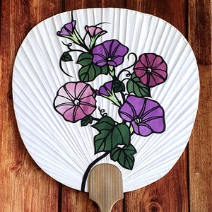 Originale a mano decorato Uchiwa Fan "Asagao (Morning Glory) Fiori", taglio di carta su un Uchiwa