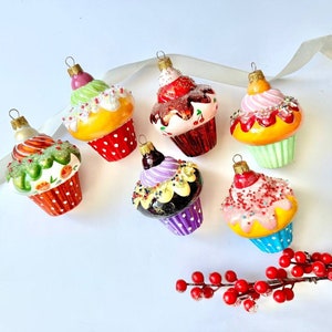 Handmade Cake Glass Christmas Ornament: Whimsical Kitchen Decor