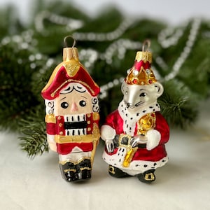 Nussknacker und Mäusekönig Glas Christbaumschmuck, Goldnüsse handbemalte Weihnachtsbaumdekoration, mundgeblasen