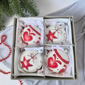 Hand-Painted Christmas Ornaments Set of 4, Red and White Glass Baubles, Holiday Tree Decorations