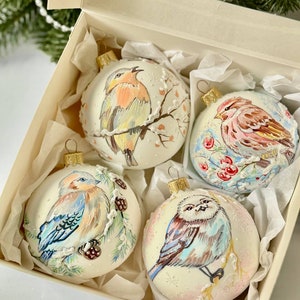 Birds Christmas baubles glass ornament, Set of 4 hand painted Xmas tree hanging decoration, hand blown