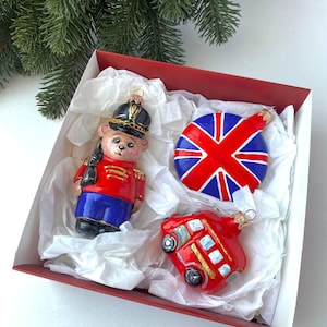 British Travel gift, Set of 3 London Christmas Ornaments, British Guard Bear Union Jack Bauble  Red Bus, Hand-Painted Glass Tree Decorations