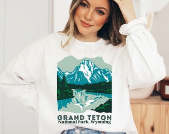 Grand Teton Sweatshirt Grand Teton National Park Shirt Jackson Hole Wyoming Vacation Beige Crewneck Road Trip Shirt Hiking Gift