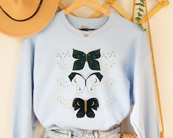 Butterfly Cottagecore Crewneck Sweatshirt Butterflies shirt Cottagecore Fairycore Aesthetic Sweaters for women Mystical Grpahic Clothing