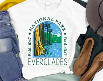 EVERGLADES National Park Graphic Tee Retro Florida Everglades Shirt Camping Hiking Wanderlust Shirt Road trip Adventure Explorar más