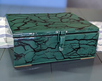 The STASH Box Series | Emerald Stash Box with Customized Fractal Burns | Coffee Table Storage | Unique MMJ Home Decor | Lifetime Warranty