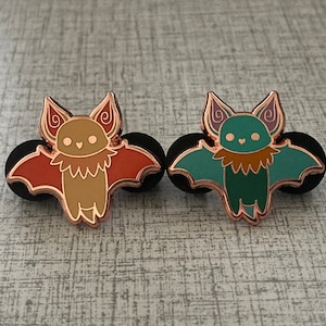 Épinglettes en émail chauve-souris d'automne - 2,5 cm (1 po.) - petites et parfaites pour Halloween, des matériaux de remplissage ou d'autres cadeaux de fête fantasmagoriques