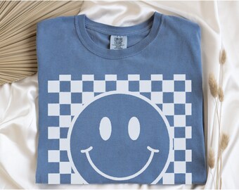 Checkered Smiley Face Shirt, Smiley Face Tee, Smiley Face T-shirt, Gift for Her, Funny Shirt, Checkered Shirt, Checkered Tee