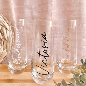 Personalized champagne flutes|Stemless champagne glass|Personalized bridesmaid champagne glass|Modern Bridesmaid gift|Bridesmaid proposal
