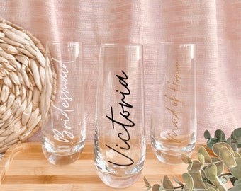 Personalized champagne flutes|Stemless champagne glass|Personalized bridesmaid champagne glass|Modern Bridesmaid gift|Bridesmaid proposal