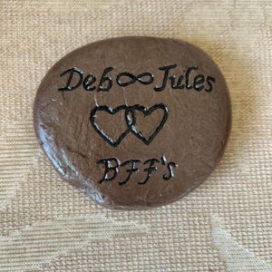 Personalized BFF Rock: Engraved Friendship Gift with Infinity Symbol
