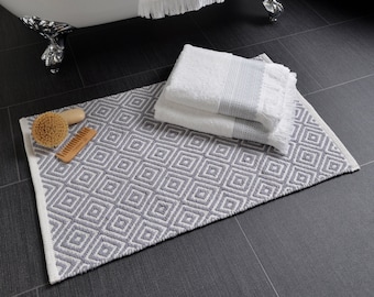 Hand-Loomed Diamond Jacquard Bath Mat 55 x 85cm Reversible by Allure