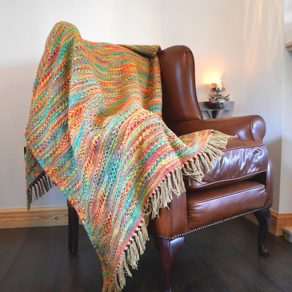 Banjara Traveller Throw - Woven Colourful Blanket - Super Soft and Thick - 130 x 170cm - Living Room Throw - Stylish Bedspread