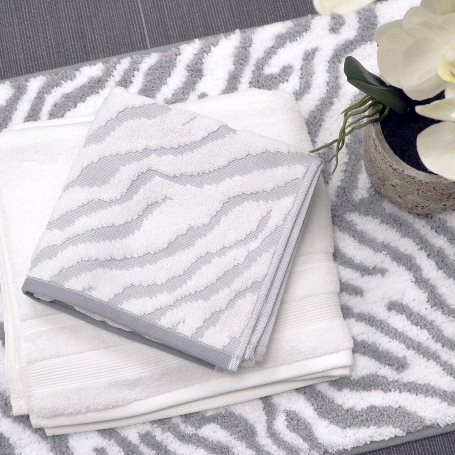 Zebra print towel set sale