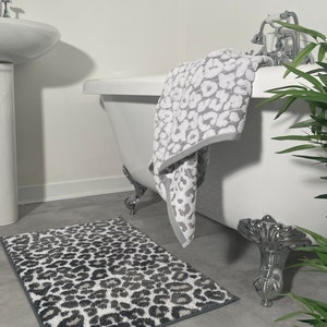 Allure Luxury Jacquard Leopard Print Bath Towels 100% Cotton Stylish Textured Towels Patterned Bathroom Accessories Leopard Decor image 9