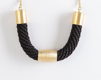 Black & Matte Gold Brush Pendant Necklace