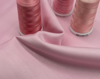 Tessuto di raso di cotone rosa chiaro, larghezza 240 cm, effetto setoso