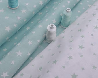 Tessuto di cotone color menta, 240 cm di larghezza, con stelle. Cotone traspirante per biancheria da letto. Per bambini e cameretta dei bambini.