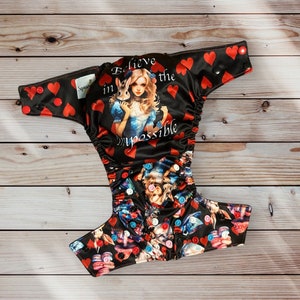Listo para enviar - Pañal de tela AI2 hecho a mano, Pañal de tela, Pañal, Regalos para baby showers, Regalos para nuevas mamás, Alicia en el país de las maravillas