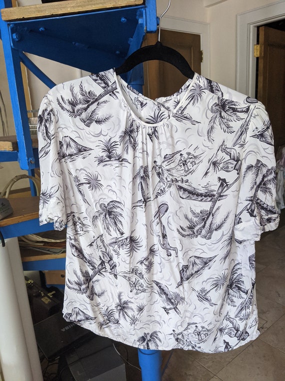 Unique Black & White 1940s Hawaiian Blouse