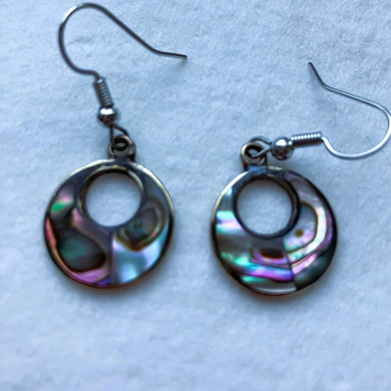 Small abalone shell loop set in alpaca silver. image 2