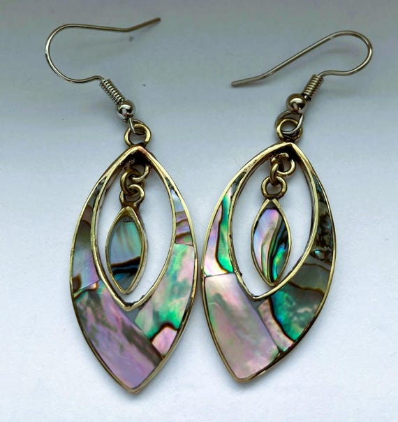 Abalone oval loop with abalone dangle earrings. - image 1