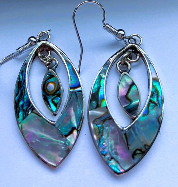 Abalone oval loop with abalone dangle earrings. - image 1