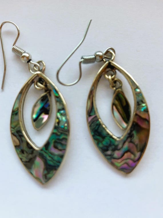 Abalone oval loop with abalone dangle earrings. - image 2