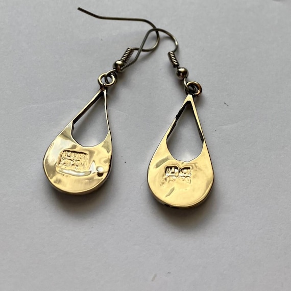 Vintage teardrop loop with abalone set in alpaca … - image 3