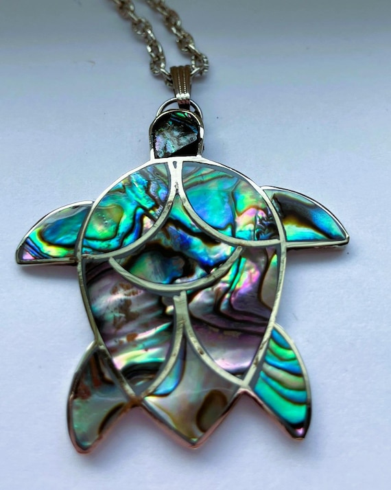 Handcrafted abalone shell turtle pendant - image 1