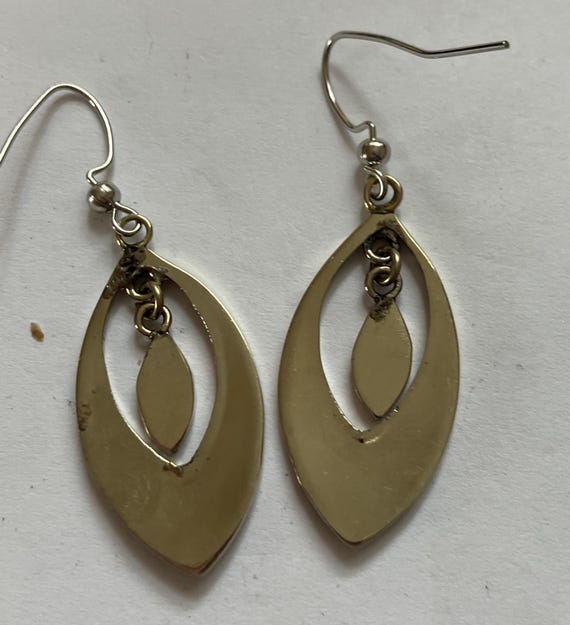 Abalone oval loop with abalone dangle earrings. - image 3