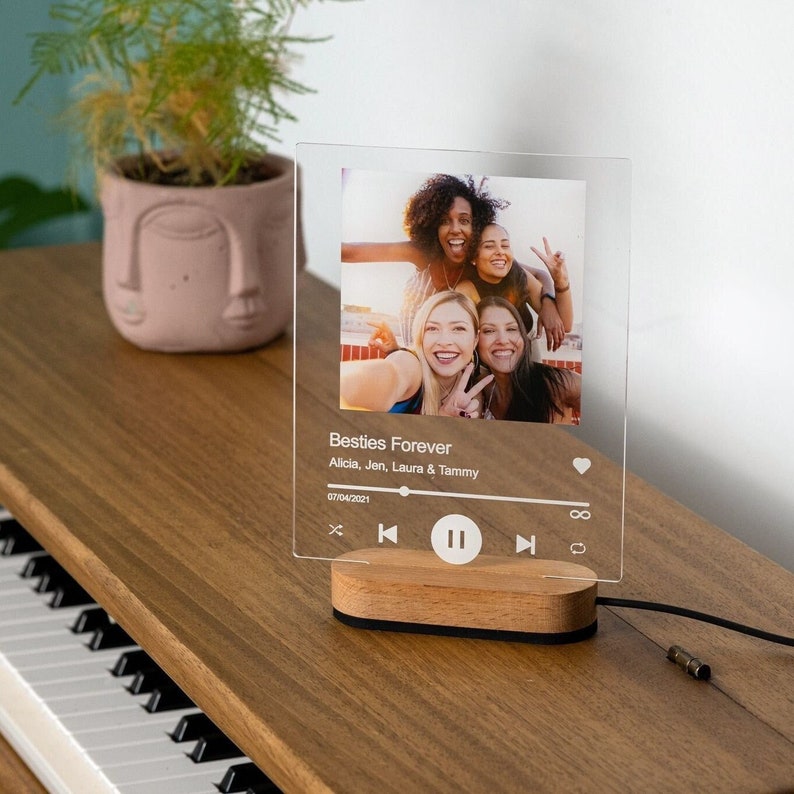 Personalized Gift Song Acrylic Plaque with LED Wooden Stand with best friends design on piano