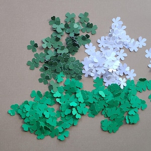 St Patrick's Day Kleeblatt Konfetti SVG, DIY Digital Cut File