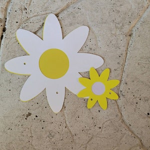 Daisy Garland Small or Large SVG, Digital Two Layers for Cricut Cutting Machine image 3