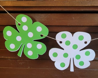 Saint-Patrick guirlande trèfle à pois guirlande SVG, fichier numérique simple en deux couches