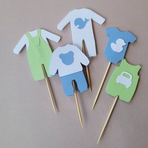Baby Boy kleding douche Cupcake Toppers SVG, gelaagde digitale bestandsset