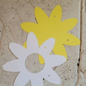 Daisy Garland Small or Large SVG, Digital Two Layers for Cricut Cutting Machine image 2