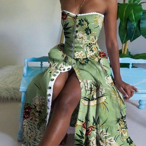 Bandeau Strapless Summer Dress in Vintage Print with Button front and Ruched Elastic Back Sizes 10 - 16 UK