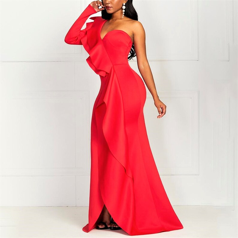 one shoulder style