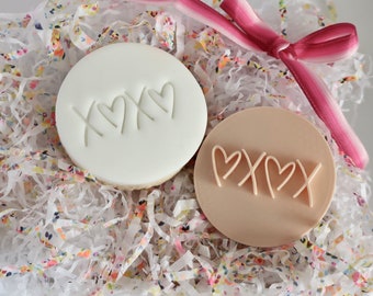 Xoxo - Fondant Embosser / Stamp - cookies & cupcakes/ Love/ Valentines/ Valentines/ Wedding/ Engagement