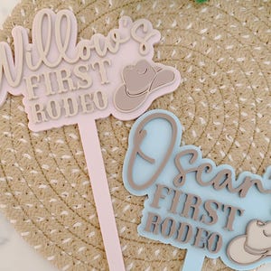 Adorno para tarta de primer rodeo: cumpleaños de vaquero/vaquera personalizado, decoración acrílica para fiestas