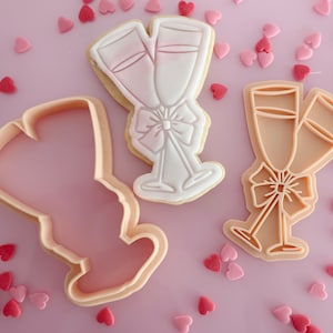 Champagne Glasses with Bow - Cookie cutter / Stamp - Valentine - Wedding - Bridal shower - Anniversary