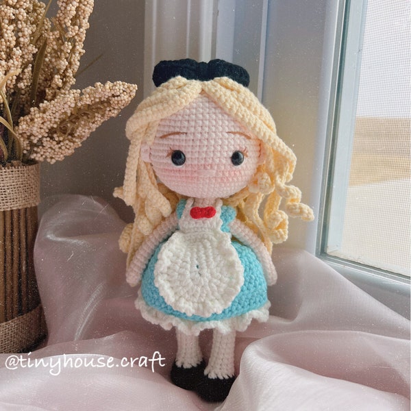 Alice in Wonderland Disney Crochet Doll, Crochet Alice inspired Doll, Alice Crochet, Alice Plush toys, Amigurumi Alice, Alice Doll