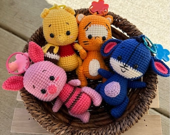 Mini pooh and friend keychain/ keychain crochet / crochet pooh/ crochet piglet