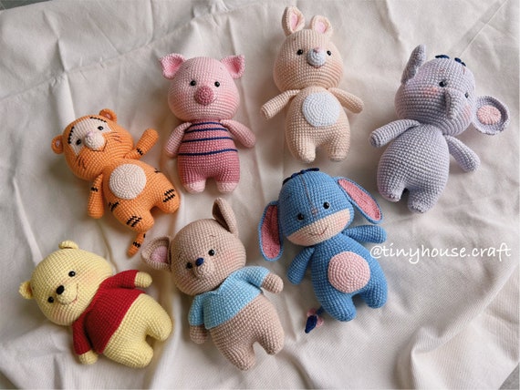 Pooh crochet / Piglet crochet / Pooh and friend / christmas gift / birthday gift.